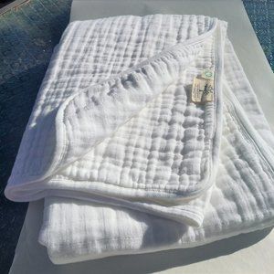 Magnolia Organics Muslin Baby Blanket